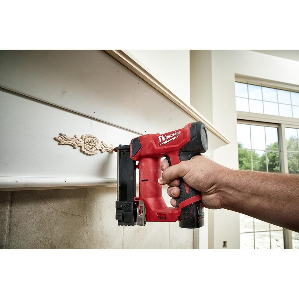 milwaukee-m12-23-gauge-pin-nailer-kit-2540-21-detail-view-12