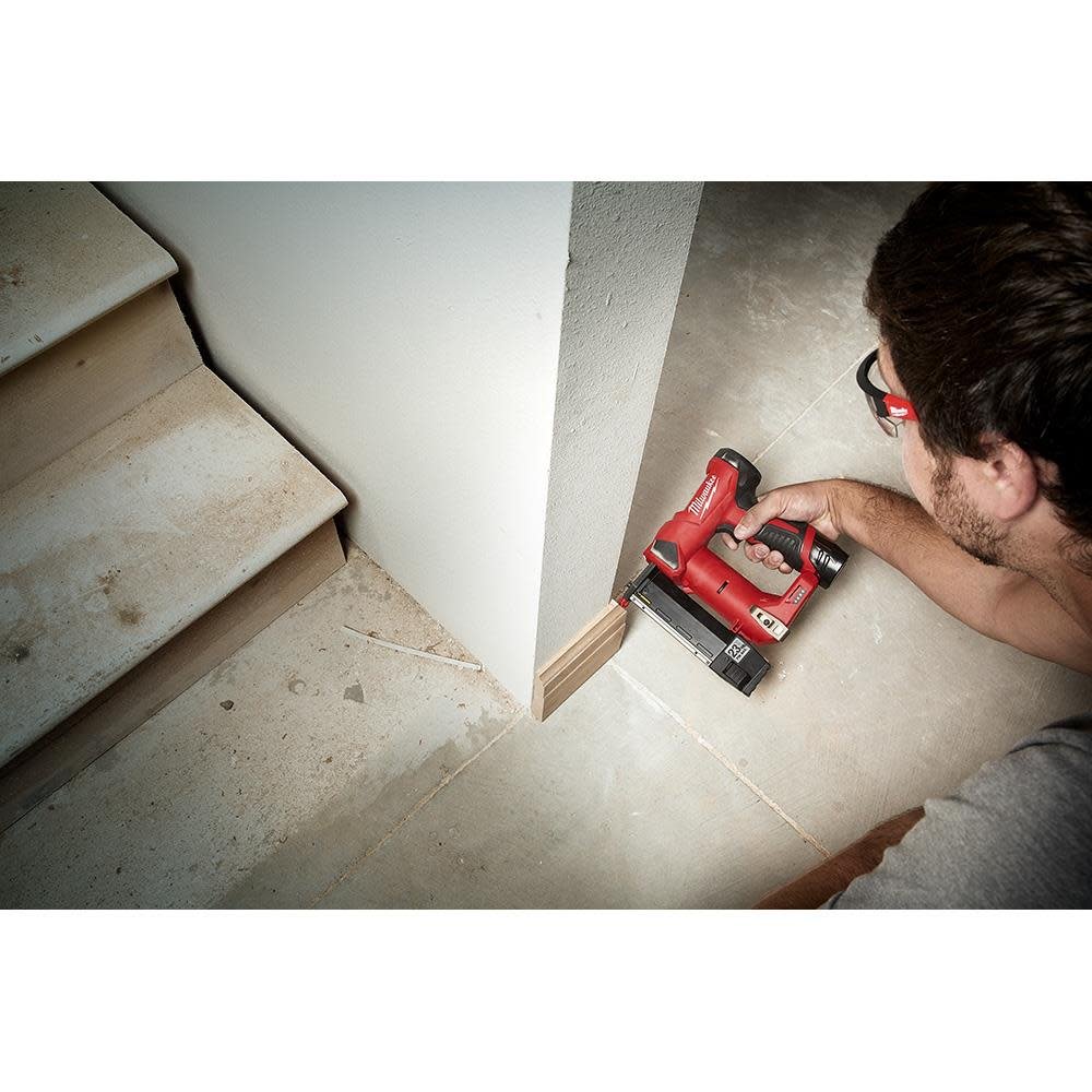 milwaukee-m12-23-gauge-pin-nailer-kit-2540-21-detail-view-15
