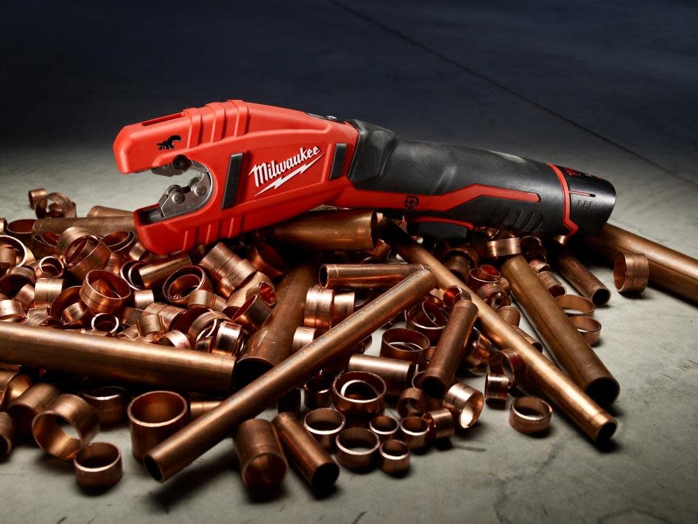 milwaukee-m12-cordless-copper-tubing-cutter-bare-tool-2471-20-detail-view-5