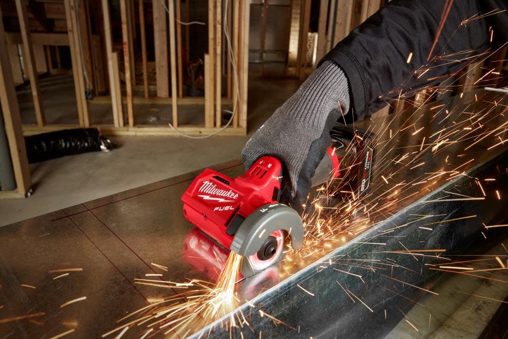 milwaukee-m12-fuel-3-in-compact-cut-off-tool-bare-tool-2522-20-detail-view-2