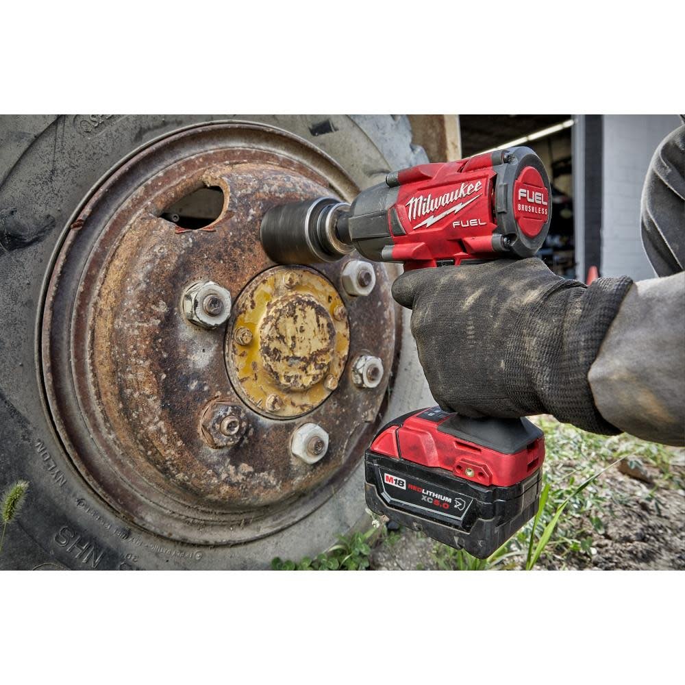 milwaukee-m18-fuel-38-mid-torque-impact-wrench-with-friction-ring-bare-tool-2960-20-detail-view-3