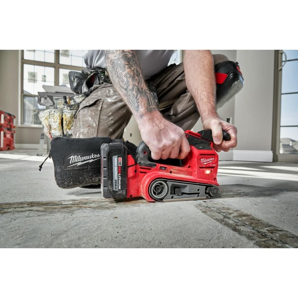 milwaukee-m18-fuel-3inchx18inch-belt-sander-bare-tool-2832-20-detail-view-6