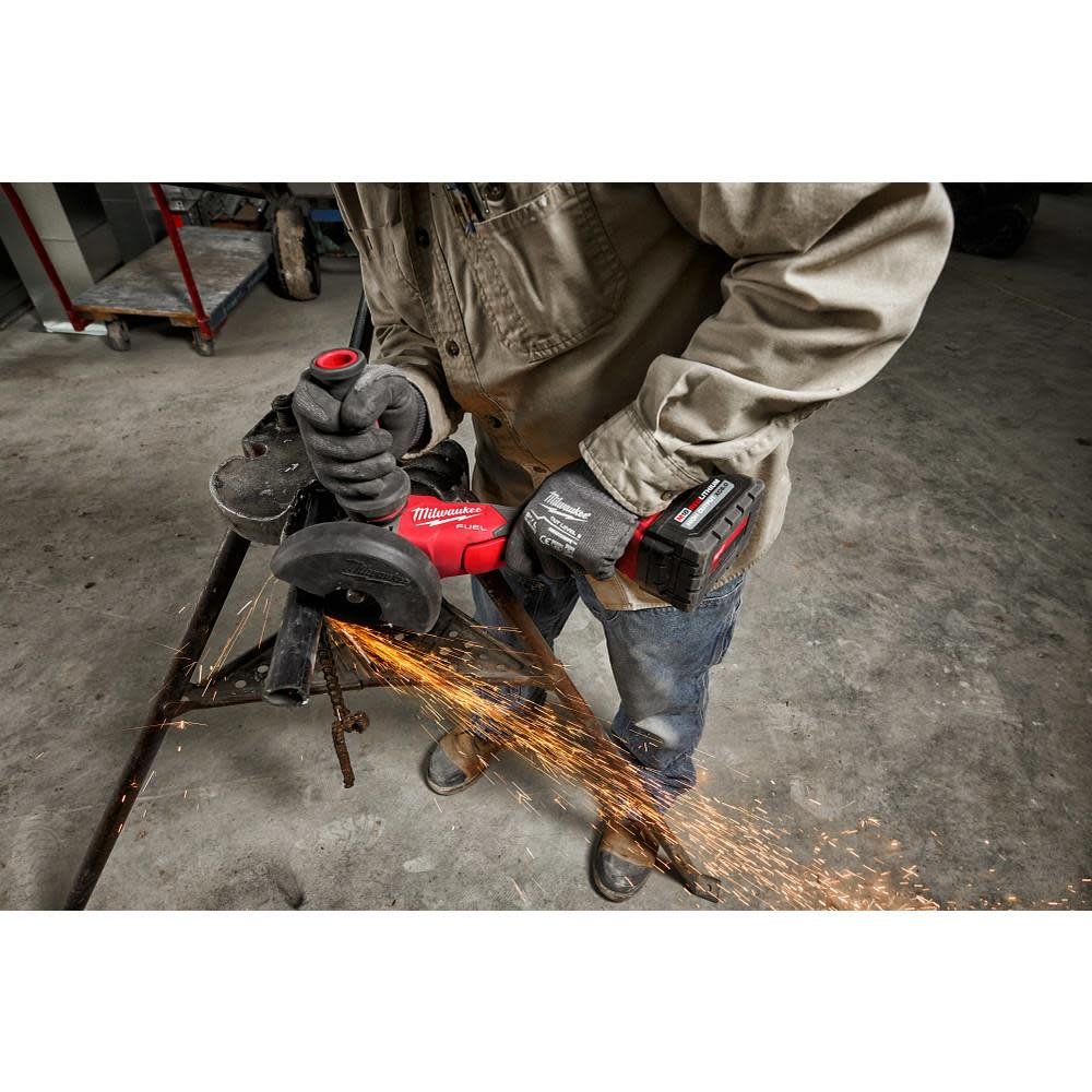 milwaukee-m18-fuel-4-12inch-5inch-braking-grinder-paddle-switch-no-lock-bare-tool-2882-20-detail-view-5