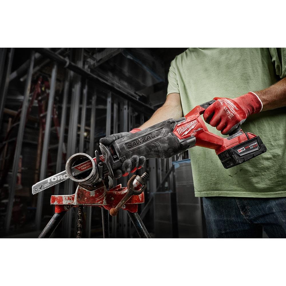 milwaukee-m18-fuel-sawzall-reciprocating-saw-bare-tool-2821-20-detail-view-4