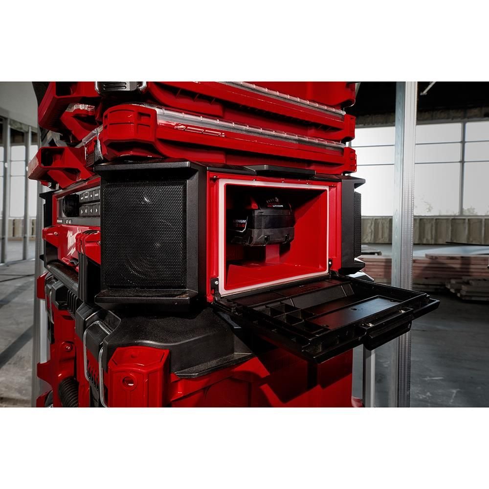 milwaukee-m18-packout-radio-charger-bare-tool-2950-20-detail-view-1