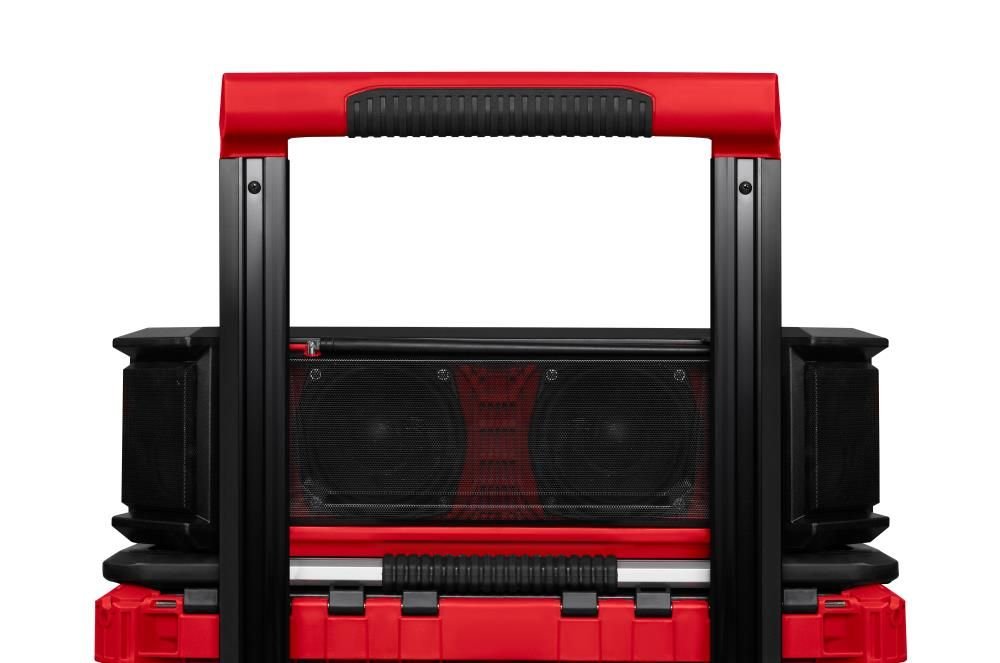 milwaukee-m18-packout-radio-charger-bare-tool-2950-20-detail-view-10