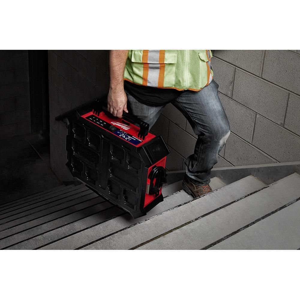 milwaukee-m18-packout-radio-charger-bare-tool-2950-20-detail-view-13