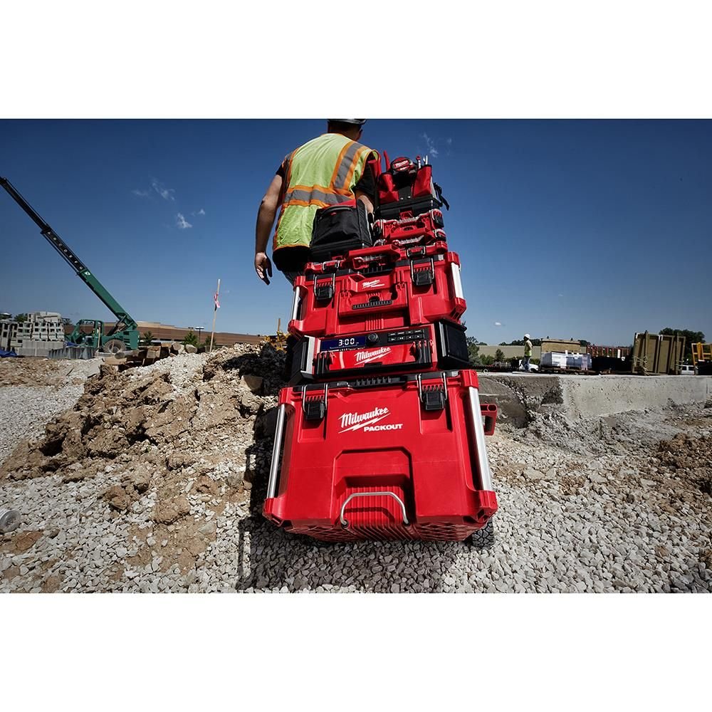 milwaukee-m18-packout-radio-charger-bare-tool-2950-20-detail-view-3